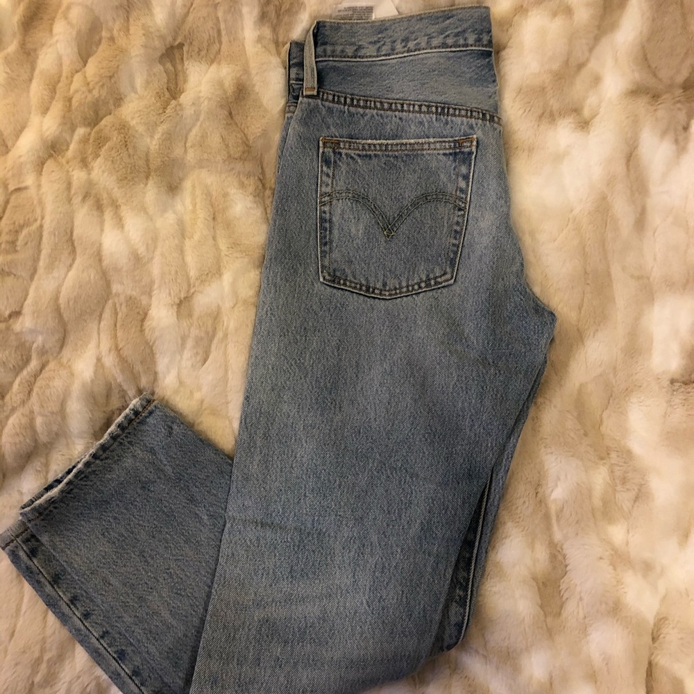 Really cute brand new vintage inspired Levi’s